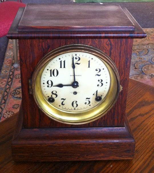 Seth Thomas Clock, Grain Painted: Seth Thomas Clock, Grain Painted, really nice looking grain painting. 7" width, 10" height, 6" depth.