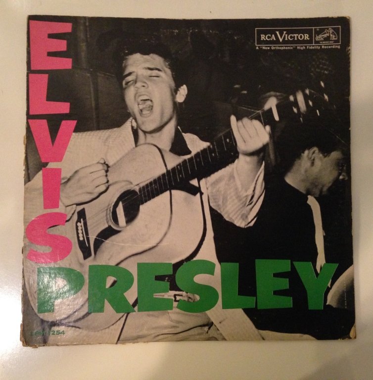 Elvis Record First LP: Elvis Record First LP, Vynal in Excellent Condition. "LPM-1254"