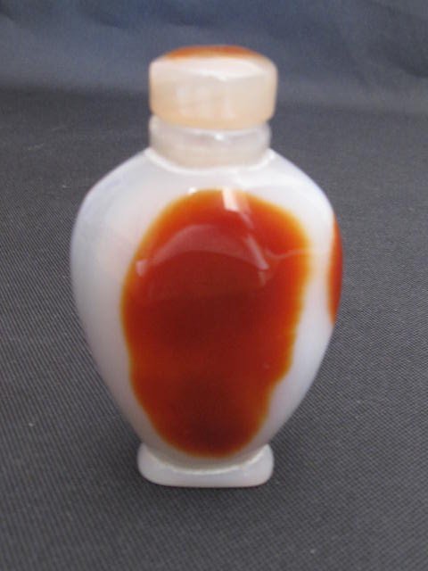 Chinese Agate Snuff Bottle - 2