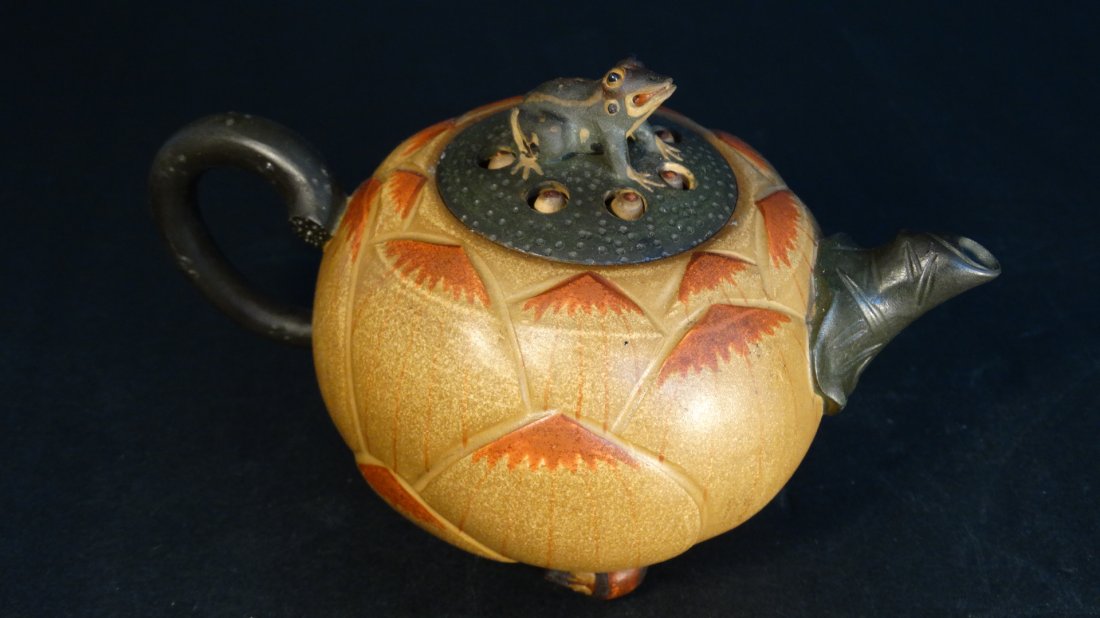 Chinese Yixing Zisha JiangRong Ewer 蒋蓉: Chinese Yixing Zisha JiangRong Ewer 蒋蓉壶