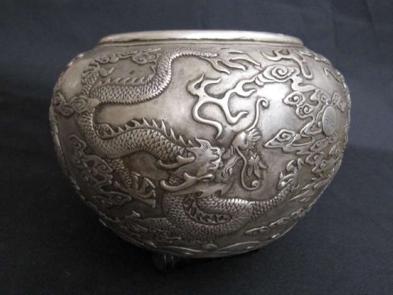 Chinese QienLong Mark Silver Dragon Bowl: Chinese Silver Dragon Bowl QienLong Mark D: 8.5"