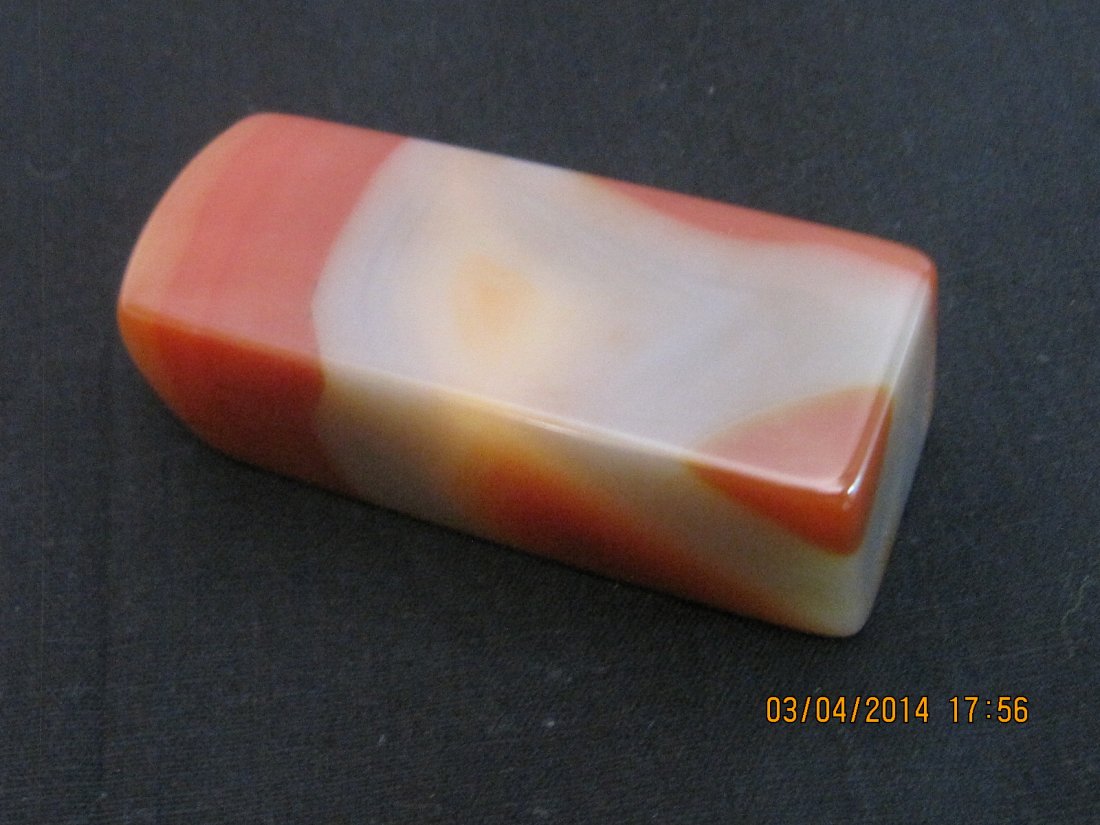 Chinese agate carved seal pc   玛瑙印 (1 of 2)