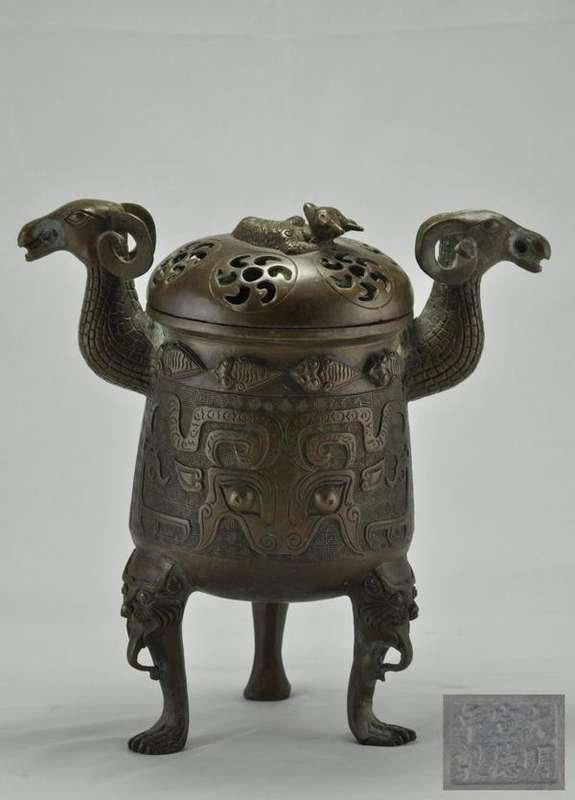 Chinese ming danisty incense burner 明代: Chinese ming danisty incense burner 明代双羊耳香炉H：7”