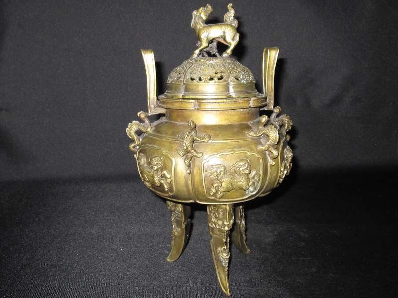Chinese Qianlong bronze incense burner 乾隆: Chinese Qianlong bronze incense burner 乾隆款铜香炉H：6”