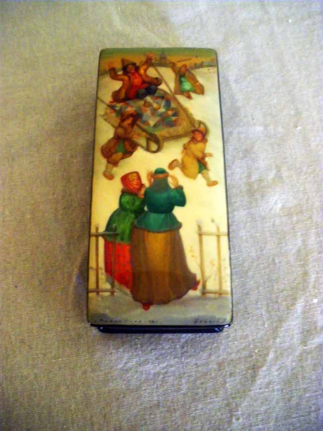 Fedoskino Russian Lacquer Jewel Box Winter Scene &: An exceptional Fedoskino Russian lacquer box depicting a winter scene with figures ridding on sled.