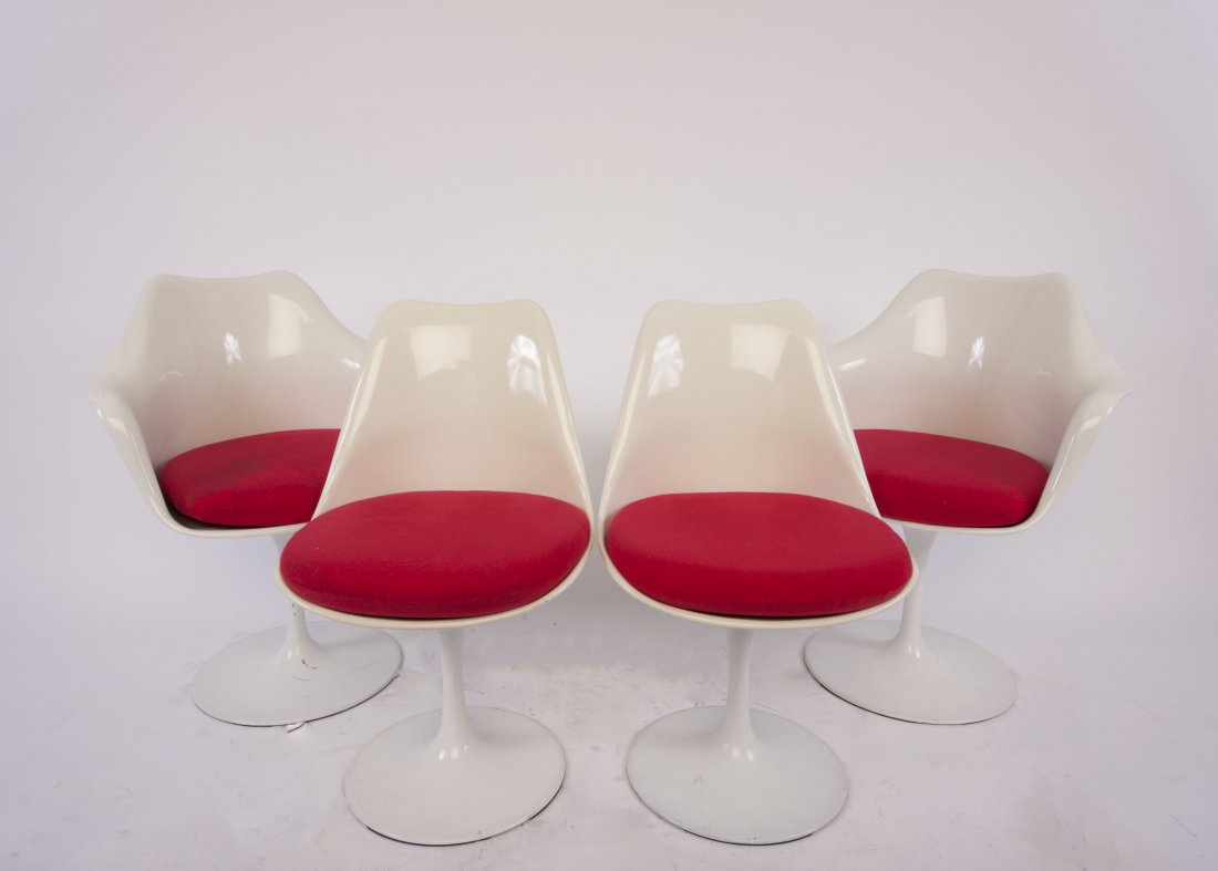 Eero Saarinen "Tulip" Chairs-set of 4: Nice.