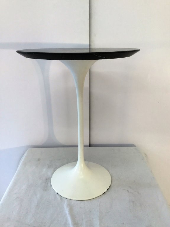 Saarineen for Knoll Marble Top Table (1 of 5)