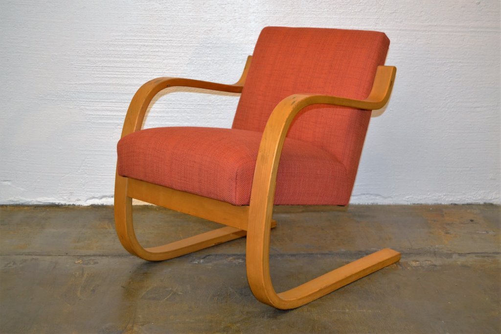 Alvar Aalto Low Back Lounge Chair (1 of 3)
