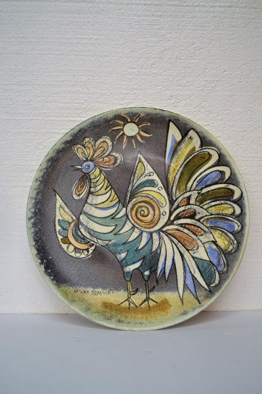 Sascha Brastoff Charger: (Keywords: Nakashima, Saarinen, Knoll, Eames, Art Deco, Frankl, Bertoia, Paul McCobb, Parzinger, Paul Evans, Hans Wegner, Charles Hollis Jones)