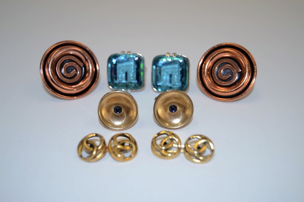 Vintage Cuff Link Sets (1 of 3)