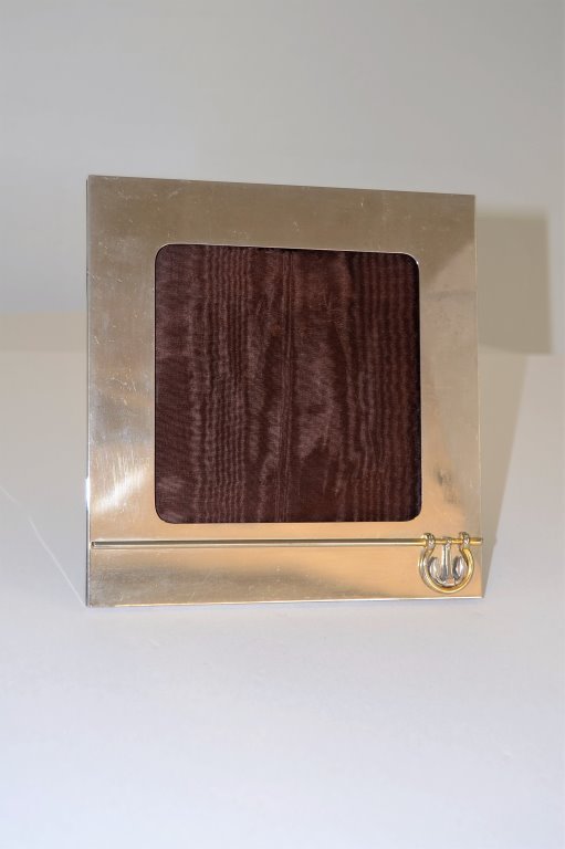 Gucci Anchor Frame (1 of 5)