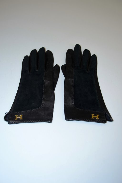 Hermes Ladies Black Suede and Leather Gloves (1 of 5)