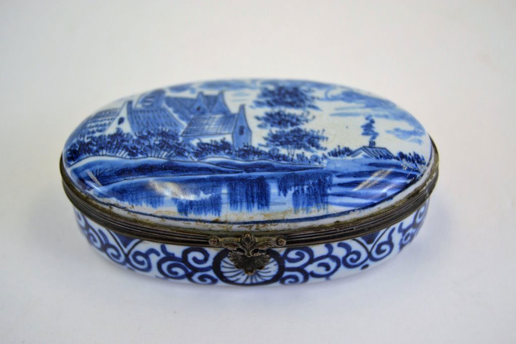 Delft 19th Century Snuff Box (1 of 5)