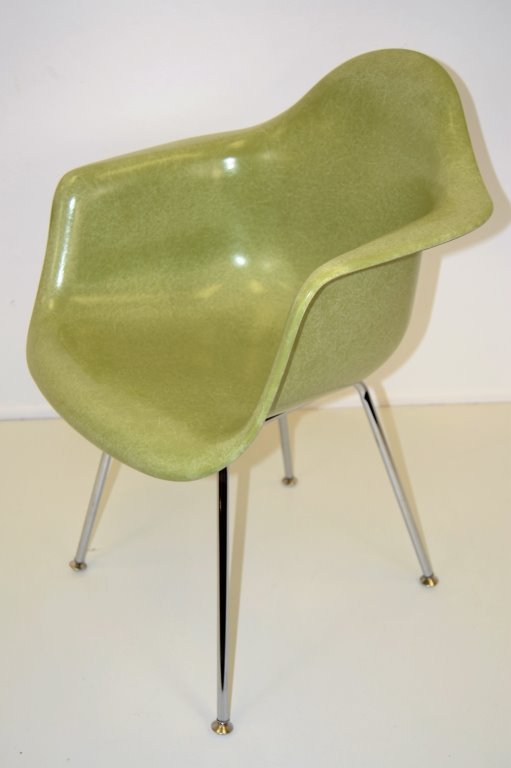 Eames Modernica Sea Foam Green Chair: 37 in H 25 in W 22.5 in D Seat H 18 in