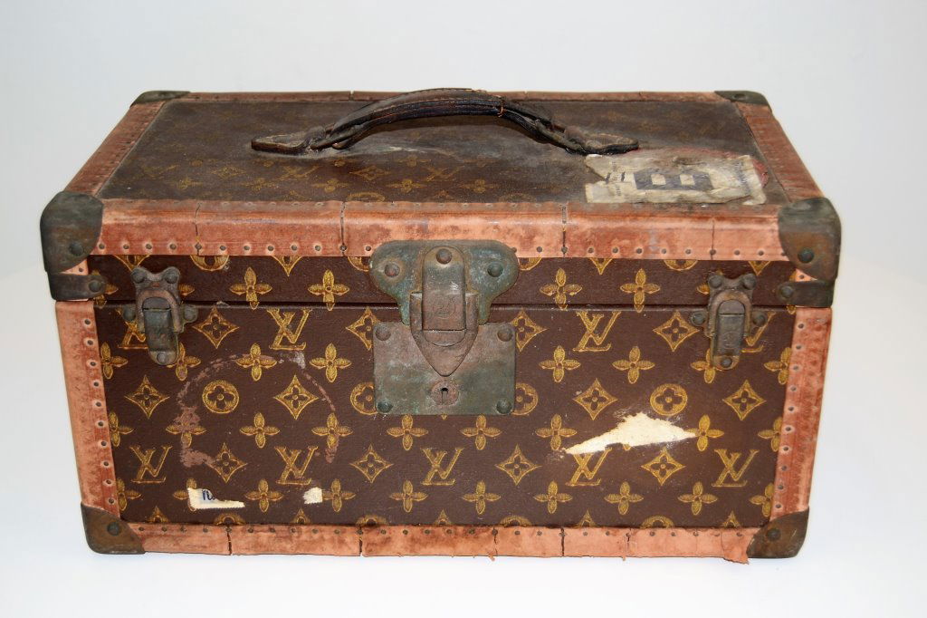 Louis Vuitton Train Case (1 of 8)