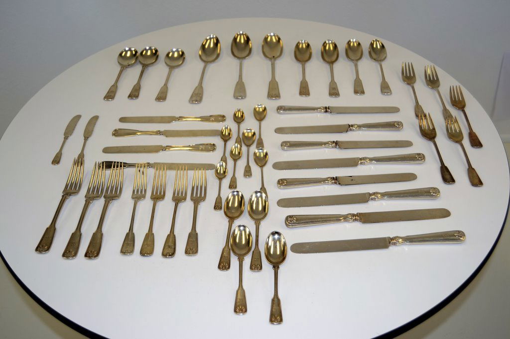 Tiffany Sterling Flatware 47 Pieces (1 of 10)