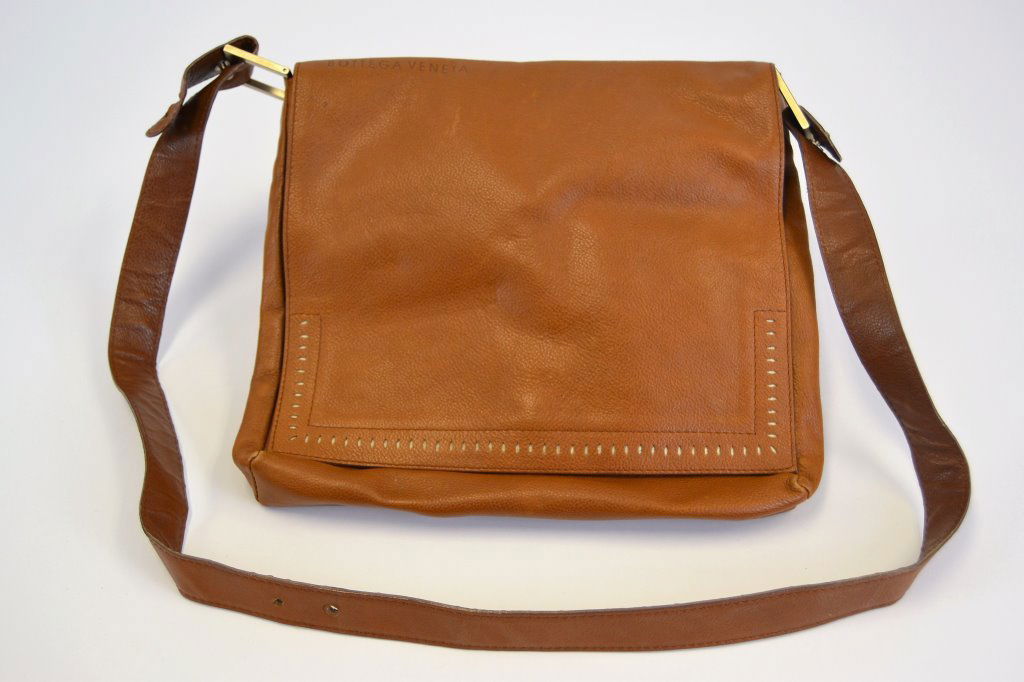 Bottega Veneta Shoulder Bag (1 of 7)