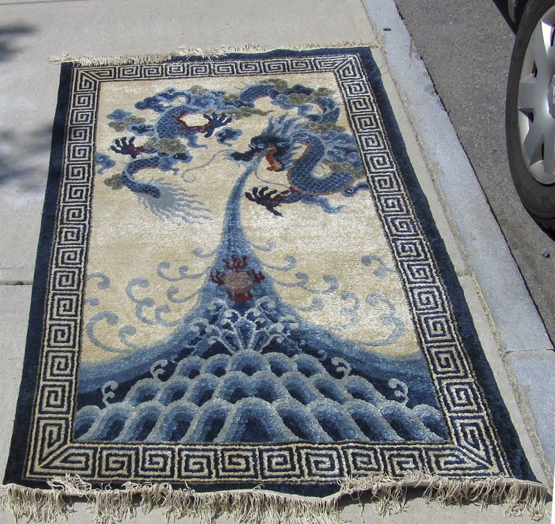 Chinese dragon pattern Oriental rug, 6 by 4 feet. (1 of 1)