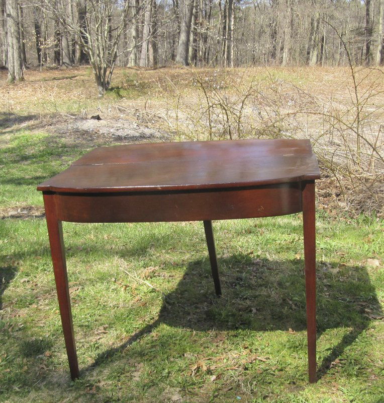 Antique Federal card table. Condition: leaf unattached. (1 of 1)