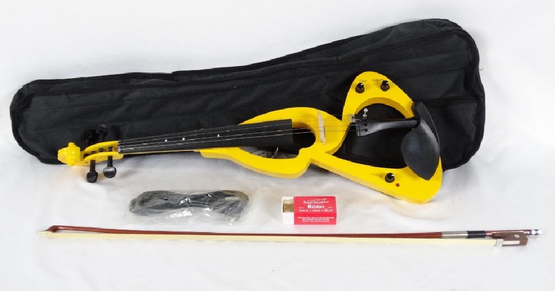 Vintage Electric Battery Operated Violin W/Extras (1 of 4)
