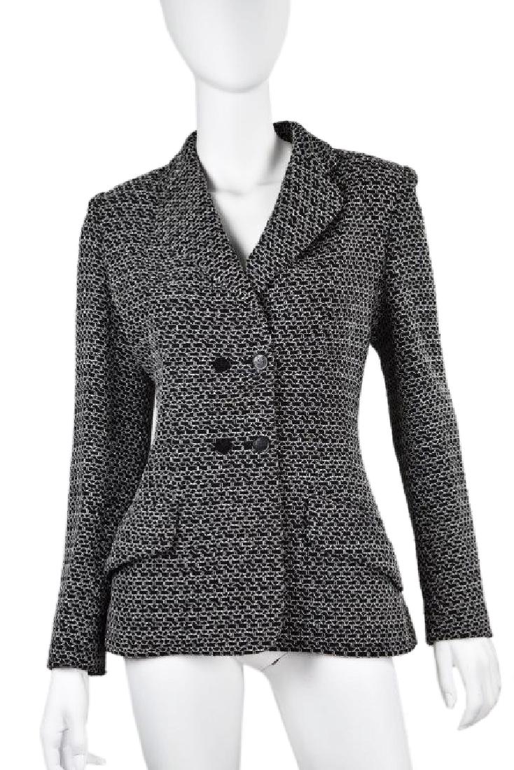 Chanel Boutique 1998P Black & White Woven Jacket (1 of 9)