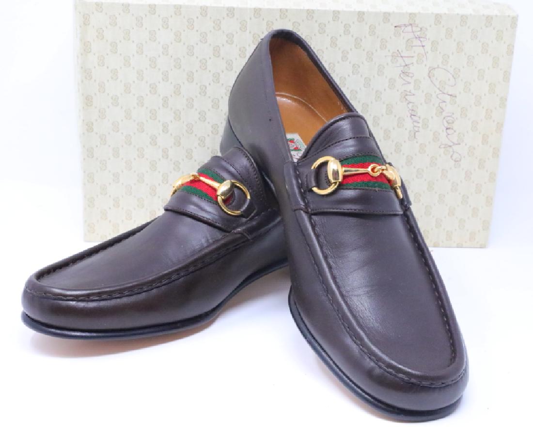 Gucci 1980s Brown Leather Men's Horsebit Loafers: Gucci Vintage 1980s Chocolate Brown Leather Men's Horsebit Loafers New in Box W/Dust Covers - These vintage men's loafers by Gucci are not only fashionable footwear, but a highly sought after collecto