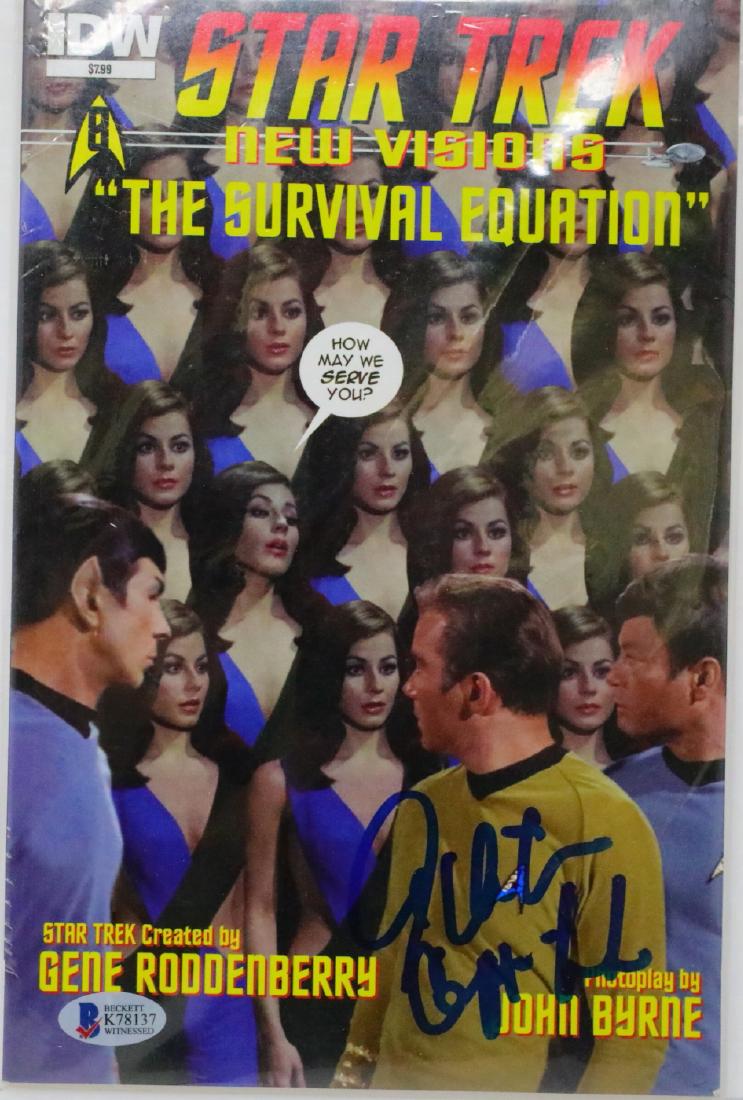 William Shatner Signed Star Trek Comic W/Beckett COA (1 of 3)