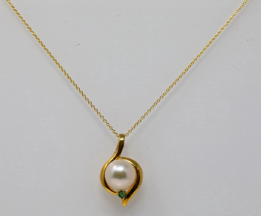 7.5mm Pearl & 14K 16" Necklace W/Emerald Accent (1 of 3)