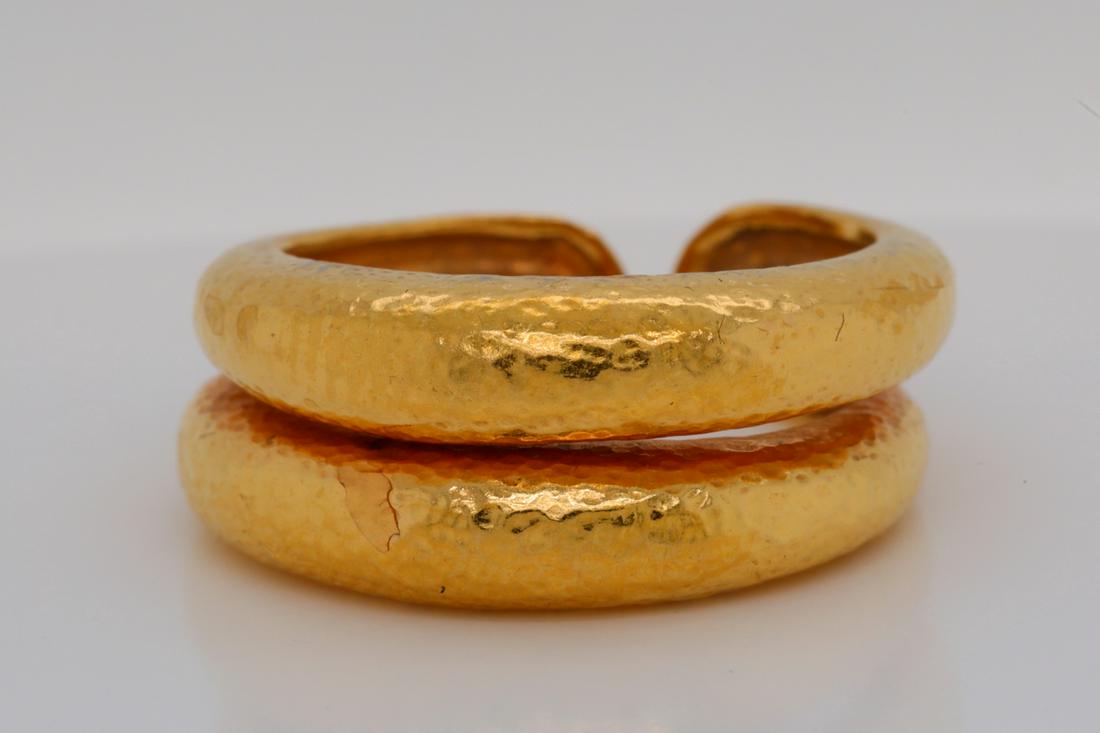 Zolotas Solid 22K Yellow Gold Designer Ring: Zolotas Solid 22K Yellow Gold Designer Ring - This ring was made by Greek jeweler Zolotas. Zolotas Jewelry has been in the jewelry and decorative arts business since 1895, and honors Greek cultural he