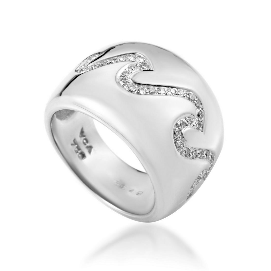 Van Cleef & Arpels 0.40ctw Diamond 18K Ring: Van Cleef & Arpels 0.40ctw VS1-VS2/F-G Diamond Solid 18K White Gold Ring (Comes W/$10,500 Appraisal) - This lovely ring was made by Van Cleef & Arpels and was finely crafted of solid 18k white gold. T