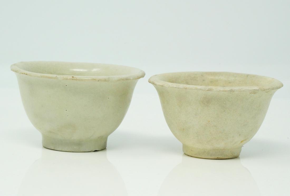 Vietnamese Hoi An Hoard Pair of Shipwreck Tea Cups (1 of 3)