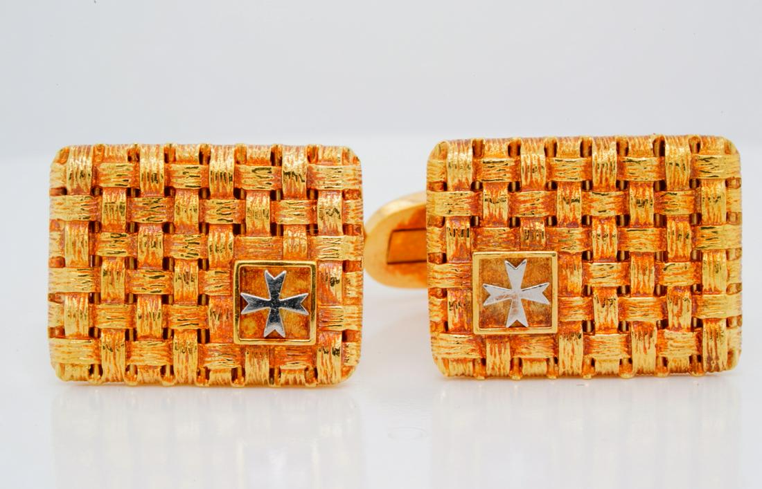 Vacheron Constantin 18 & Platinum Cufflinks: Vacheron Constantin Solid 18K Yellow Gold Cufflinks W/Platinum Detail - These handsome cufflinks by Vacheron Constantin were finely crafted of solid 18k yellow gold. They have an intricately crafted w