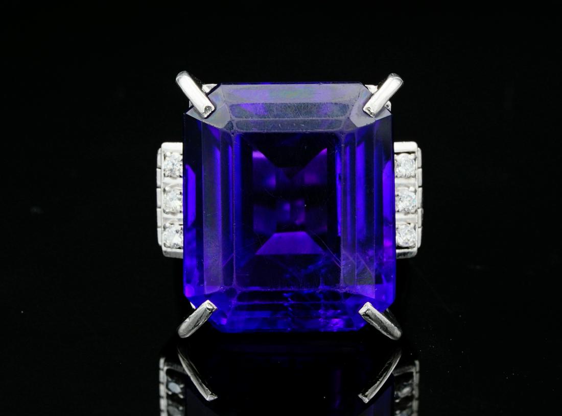 35.50ct Amethyst & Platinum Ring W/Diamond Accents (1 of 6)