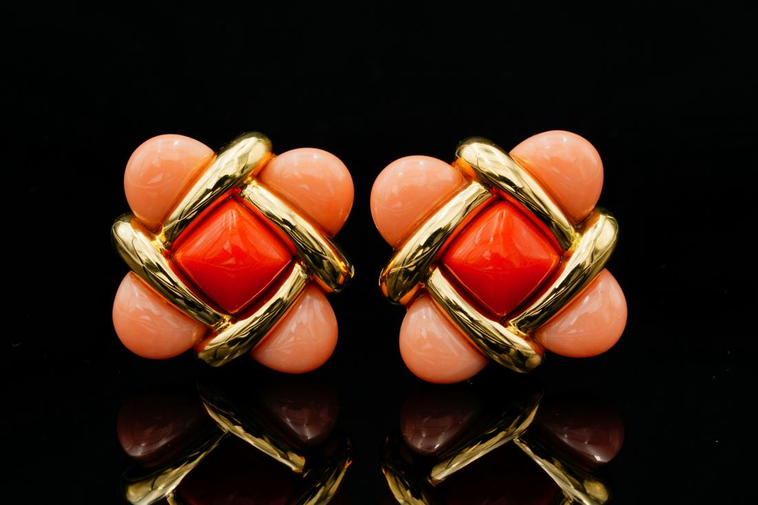 Van Cleef & Arpels Pink & Red Coral 18K 1" Ear Clips: Van Cleef & Arpels Pink & Red Coral Solid 18K Yellow Gold 1" Ear Clips - These lovely ear clips were made by Van Cleef & Arpels and were finely crafted of solid 18k yellow gold. The earrings are embel
