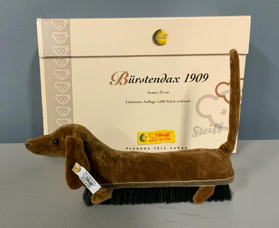 Steiff 2006 Ltd. Ed. "Brush-Dax 1909 Replica Dog" (1 of 12)
