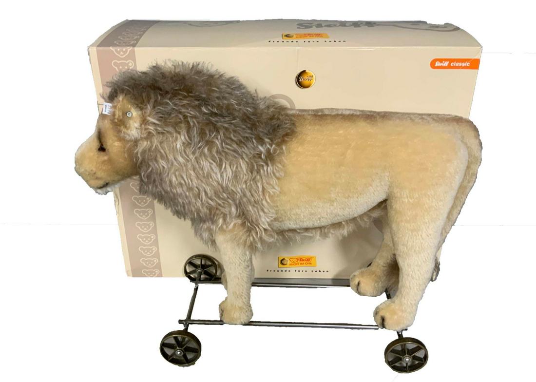 Steiff 2007 Ltd. Ed. "Lion on Wheels 1909 Replica" (1 of 12)