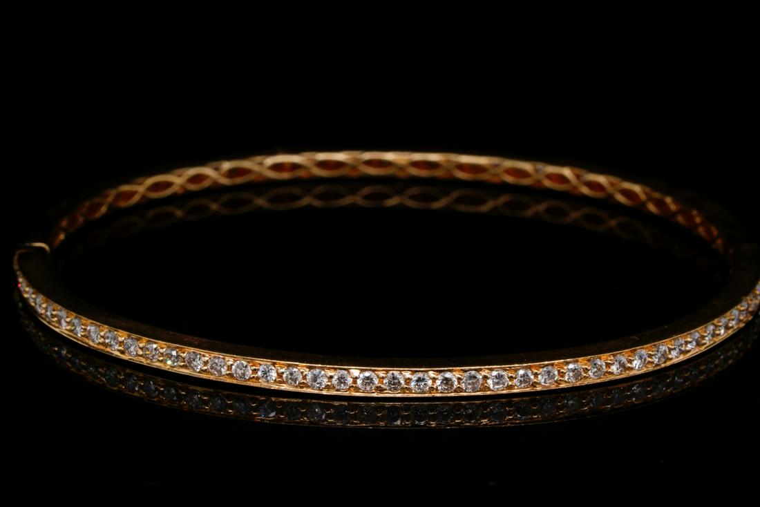 1.40ctw SI1-SI2/G-H Diamond 18K 2.5mm Wide Bangle (1 of 4)
