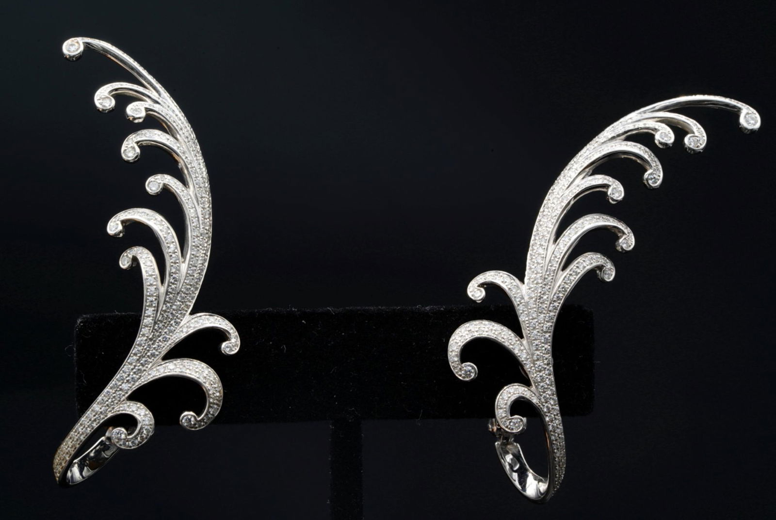 Chopard 2.38ctw FI-VVS/F-G Diamond 18K 2.5" Earrings (1 of 7)