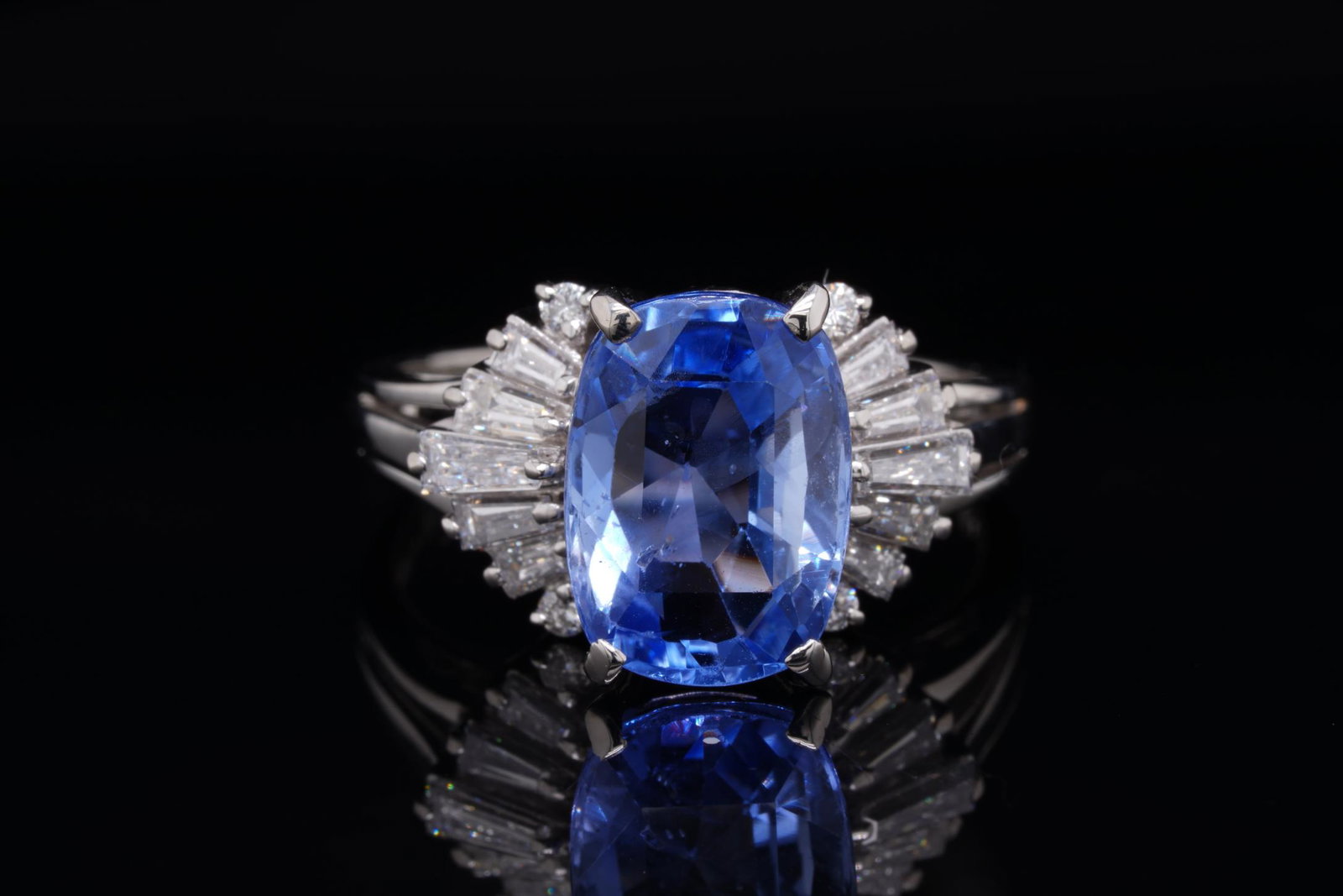 Tasaki 3.80ct Blue Sapphire, Diamond Platinum Ring (1 of 4)