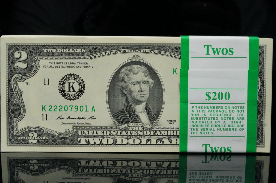 (100) $2 Bills in Mint Condition in Numeric Order (1 of 3)
