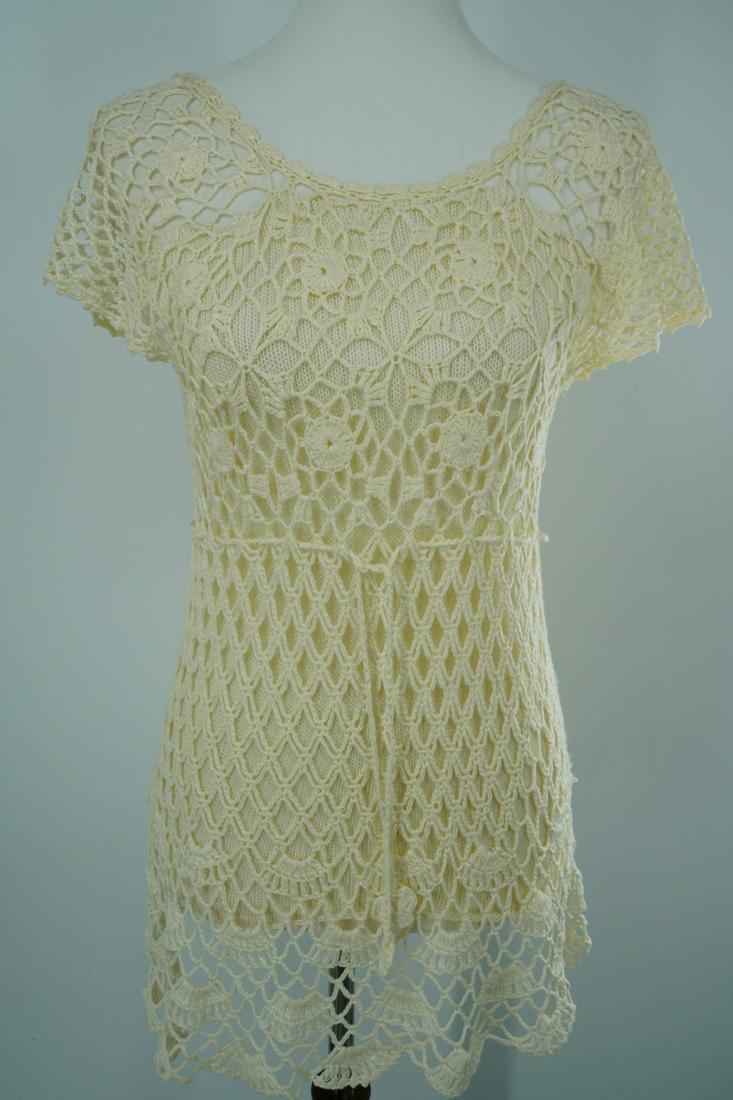 Tanya Tucker's Ivory Tunic-Style Knit Top (1 of 4)