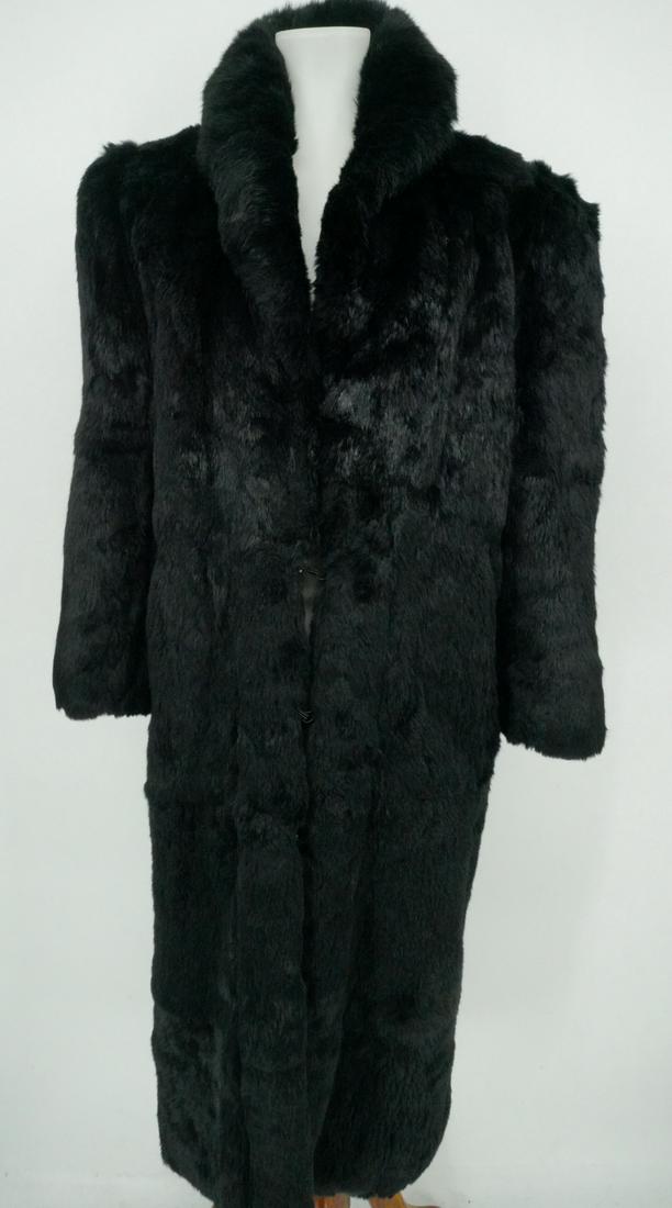 Marilyn Monroe's Monogrammed Black Fur Coat (1 of 9)