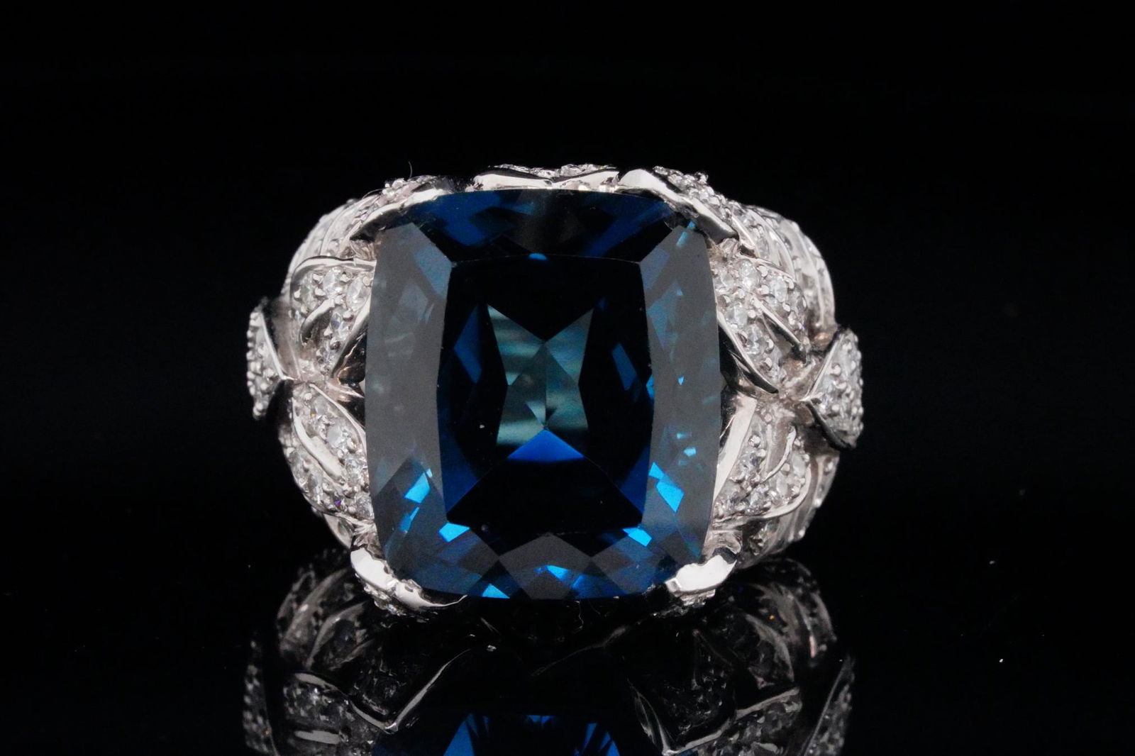 14.00ct Blue Topaz, 2.00ctw Diamond and 18K Ring (1 of 4)