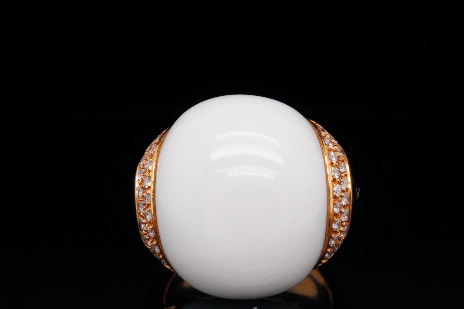 Italian 20mm White Agate and 18K Ring W/Diamonds (1 of 6)