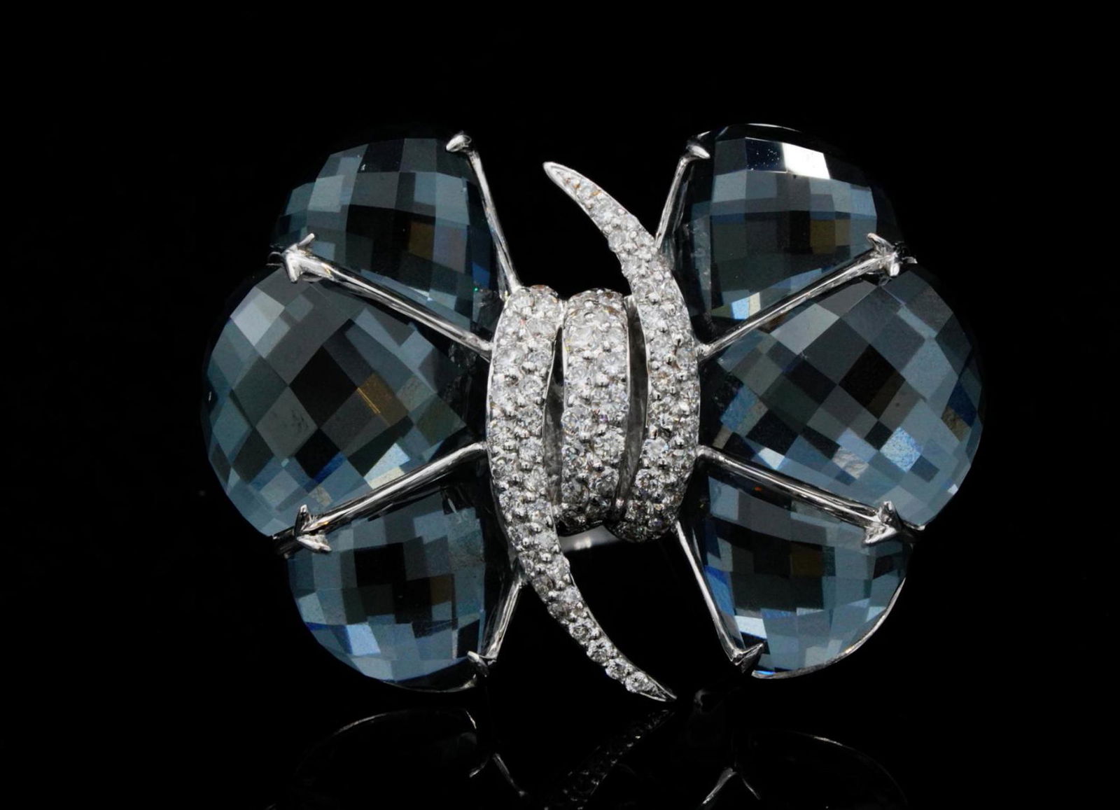 Stephen Webster Forget Me Knot 0.75ctw Diamond 18K Ring: Stephen Webster Forget Me Knot Collection 0.75ctw Diamond, Carved Quartz & Hematite Solid 18K White Gold Crystal Haze Bow Ring - This exquisite ring was created by world renowned British designer Step