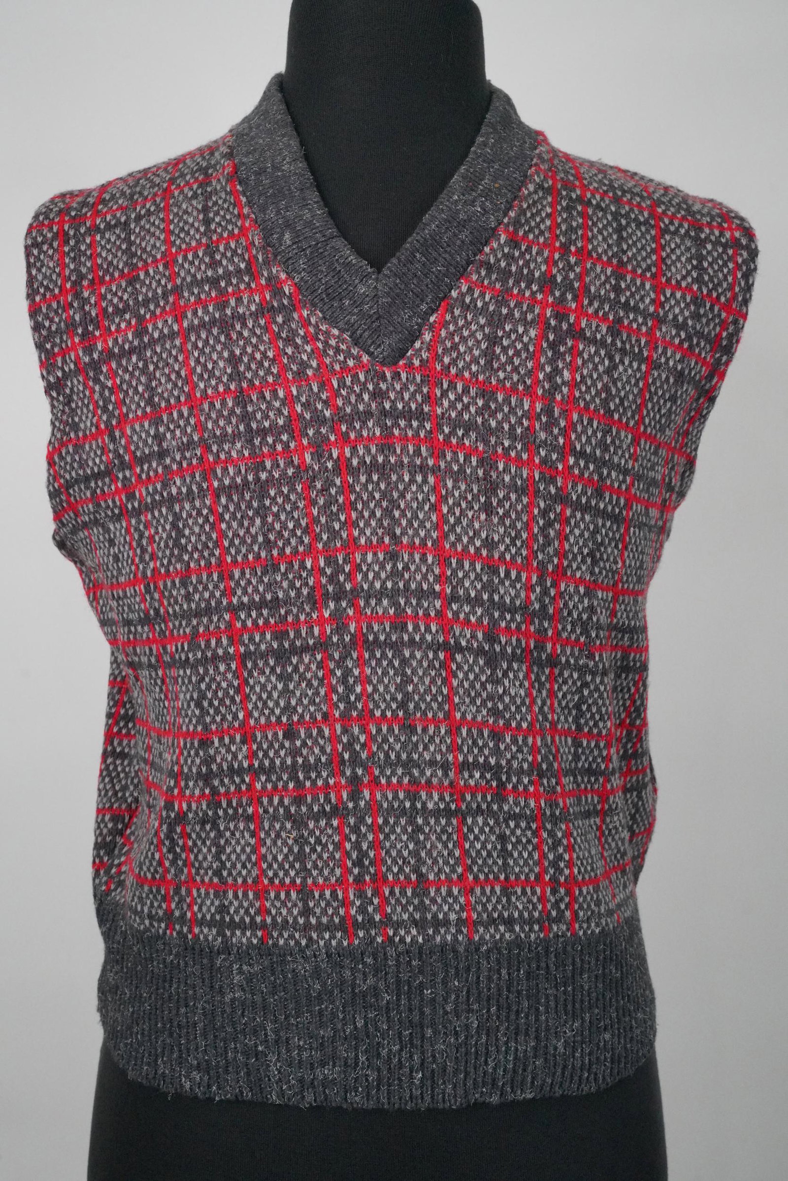 Clark Gable Vintage Plaid Sweater Vest W/MGM Label (1 of 6)