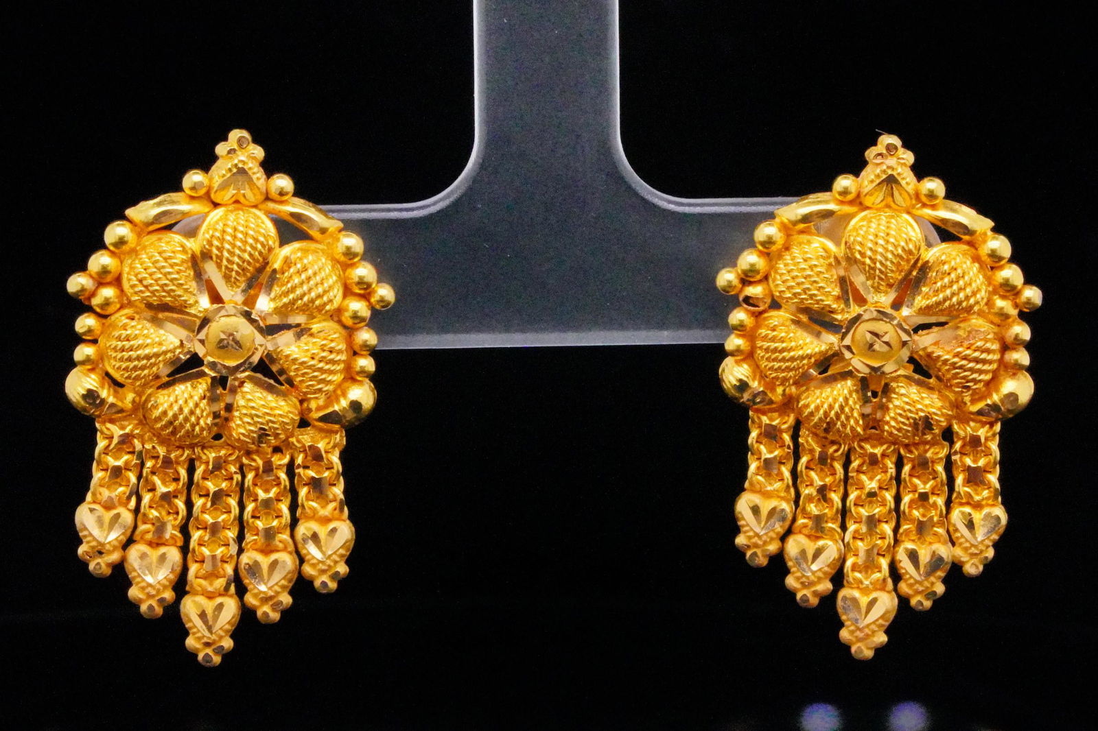 Kdm gold earrings deals