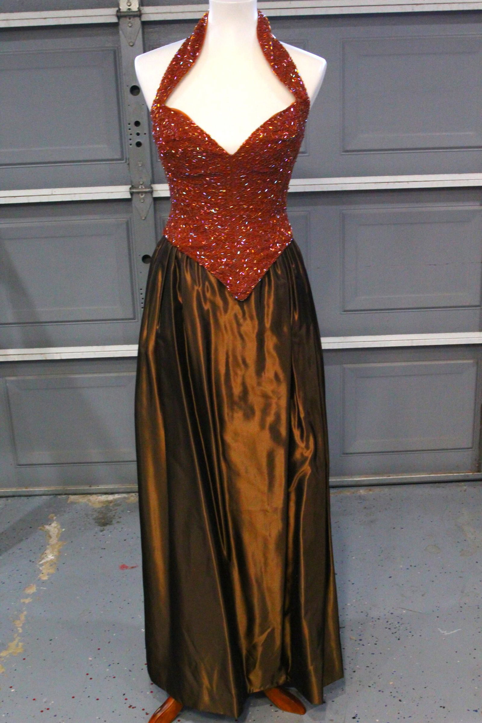 Jeran Designs Hand Beaded Halter Top W/Taffeta Skirt (1 of 5)