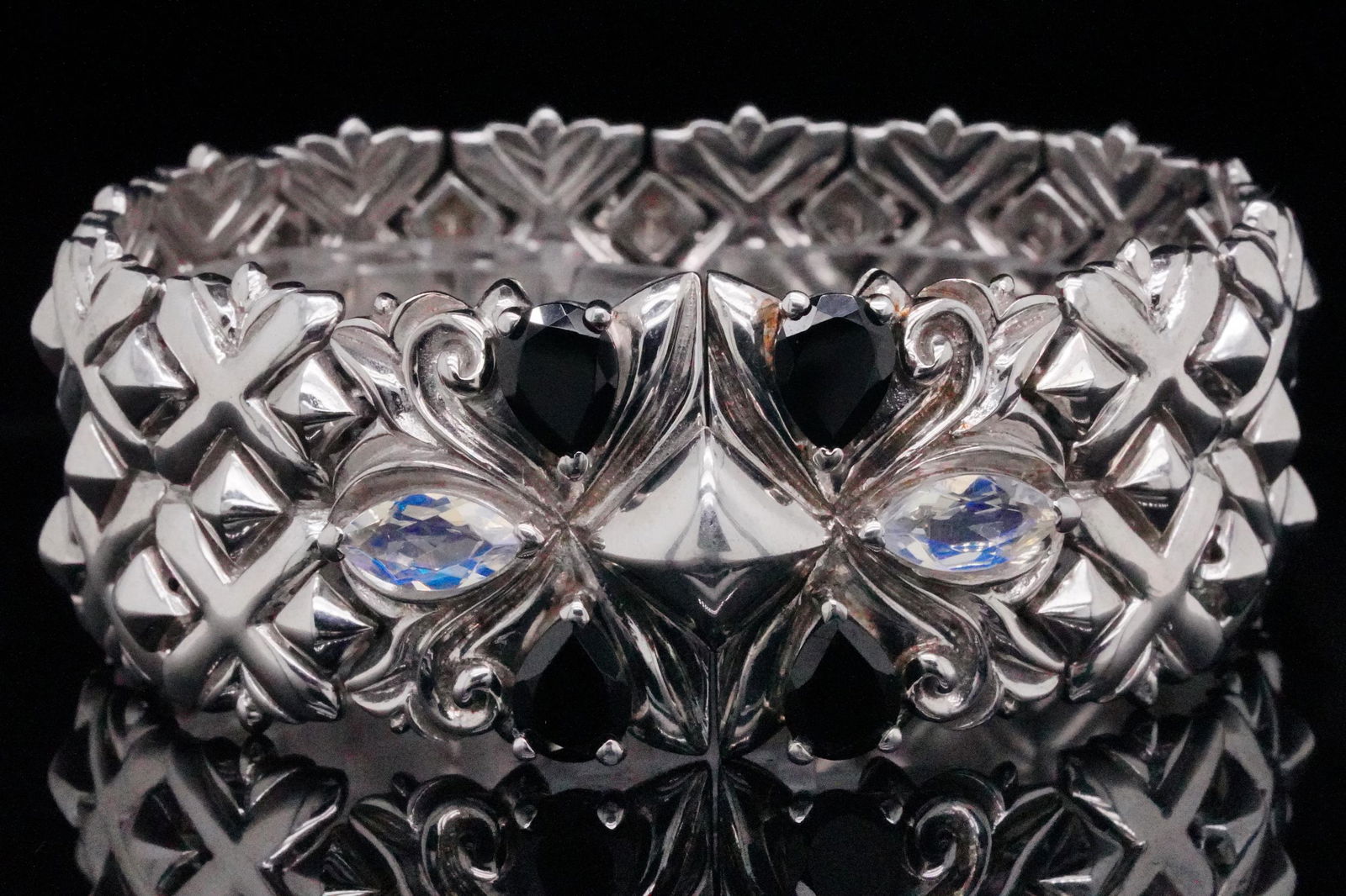 Stephen Webster Sterling Silver Superstud Bracelet: Stephen Webster 5.50ctw Black Spinel and Clear Quartz Solid Sterling Silver Pop Superstud Bracelet - This bracelet was made by Stephen Webster as part of the designer's Superstud collection. The brace