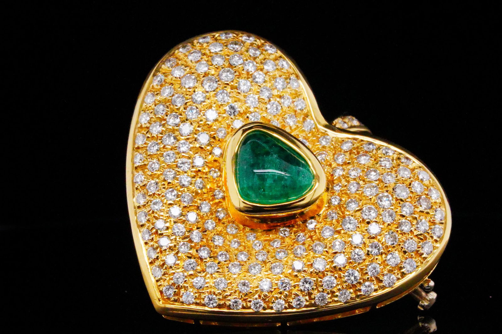 6.00ctw Diamond and Emerald 18K Heart Pendant/Brooch (1 of 5)